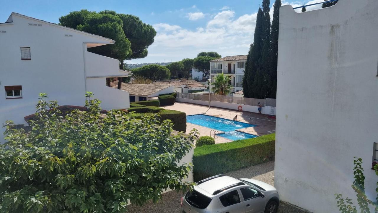 Apartamento Familiar Con Piscina Y Wifi Л'Аскала Екстер'єр фото